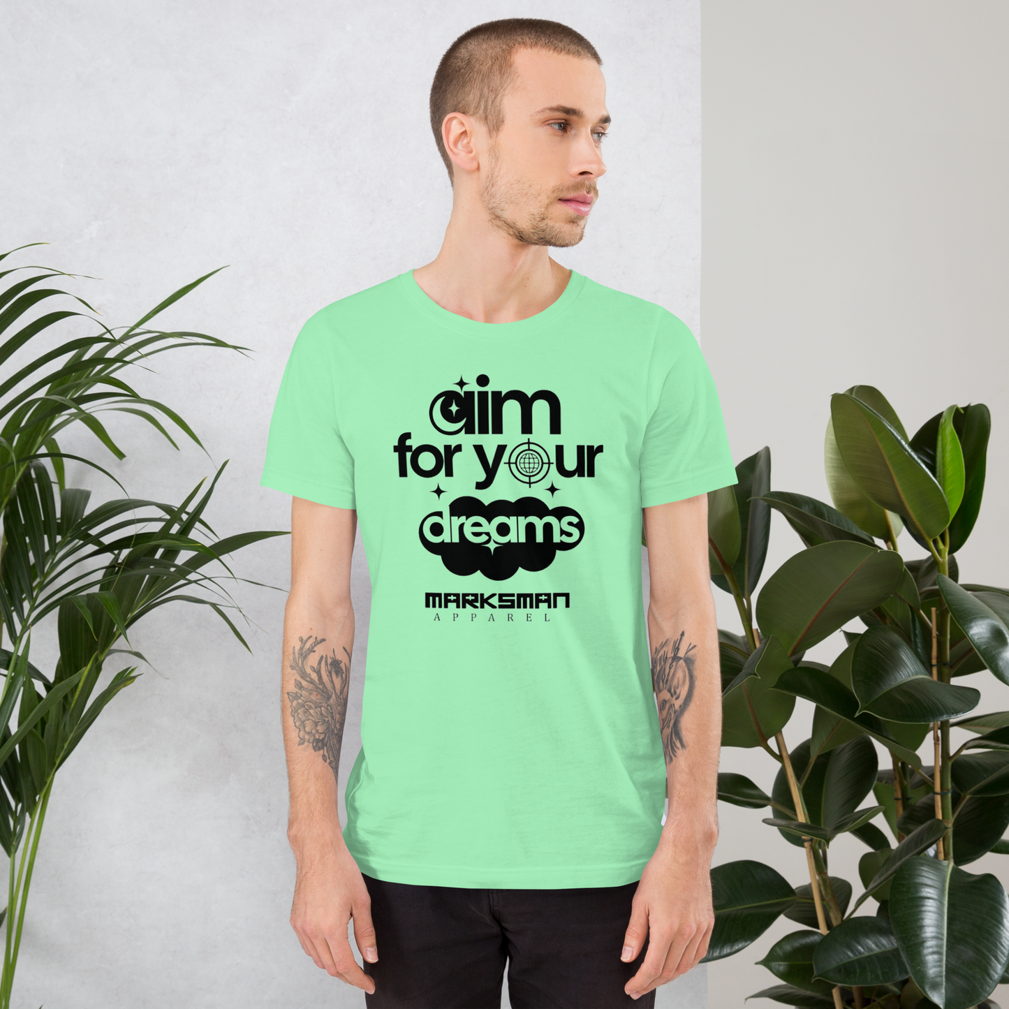 "Aim For Your Dreams" T-Shirt
